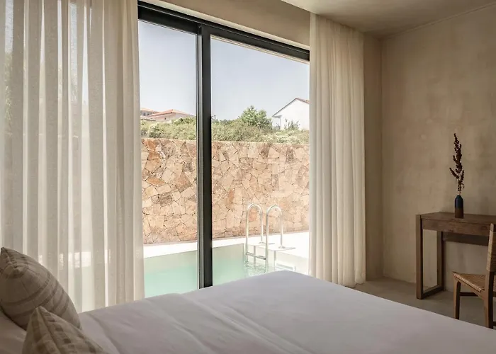 Seven Rocks Aparthotel 4*