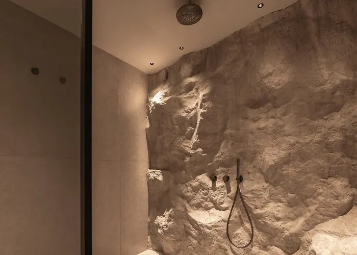 Seven Rocks Paliouri