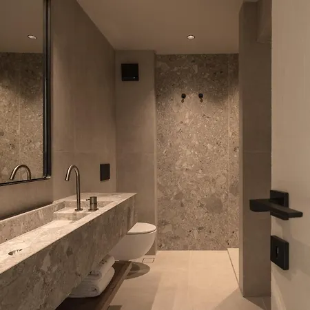 Seven Rocks 4* 팔리오우리