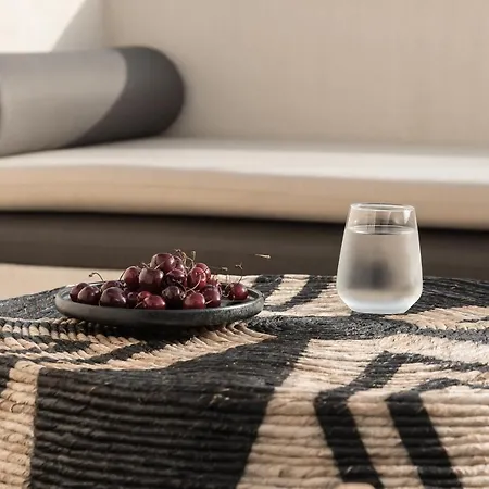 Seven Rocks Ξενοδοχείο με διαμερίσματα