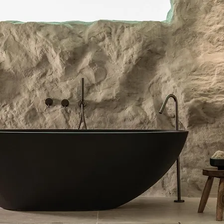 Seven Rocks 팔리오우리