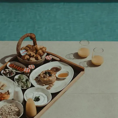 Ξενοδοχείο με διαμερίσματα Seven Rocks Παλιούρι