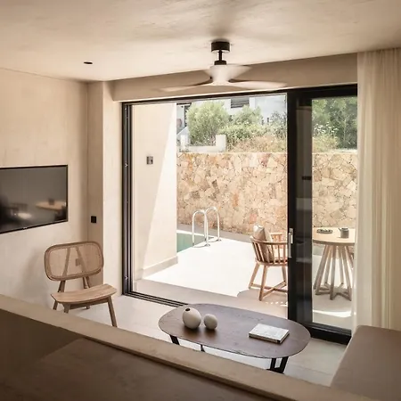 Apartmanhotel Seven Rocks Paliúri